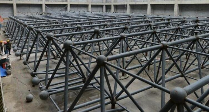 兴城浅谈网架加工公司对网架保温隔热的方法